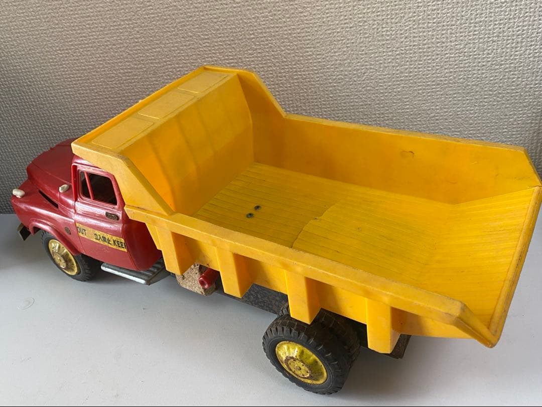 トヨタ　ボンネットトラック　日本製　ブリキ　おもちゃ　1/18スケール以上