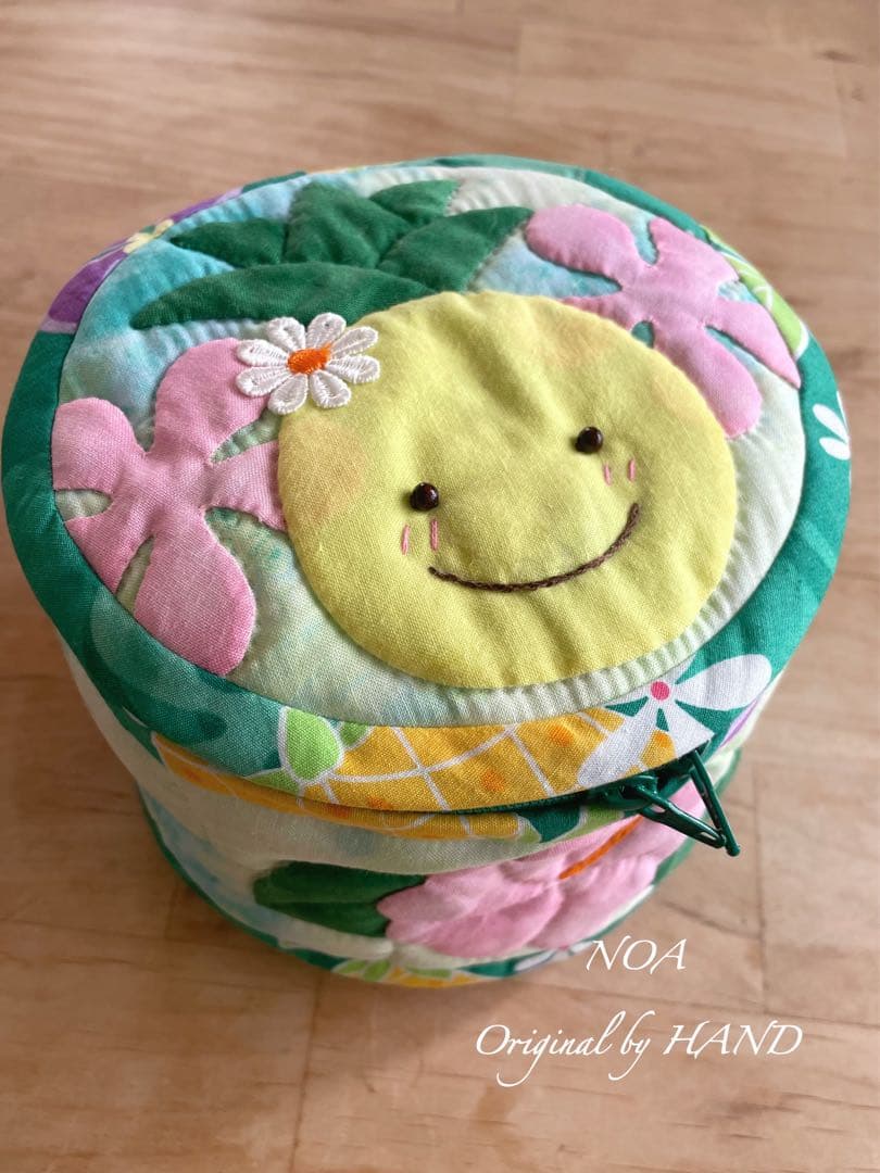 ハワイアンキルト♡パイナップルの丸型ソーイングケース♪バニティケース♪