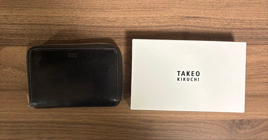 TAKEO KIKUCHI マルゴ セミ長財布 カード段9 カラー:クロ