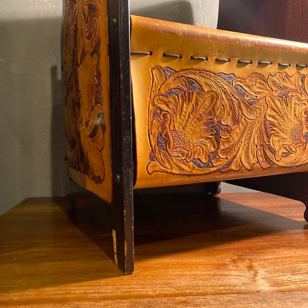 ヴィンテージ 型押し カービングレザー マガジンラック インテリア