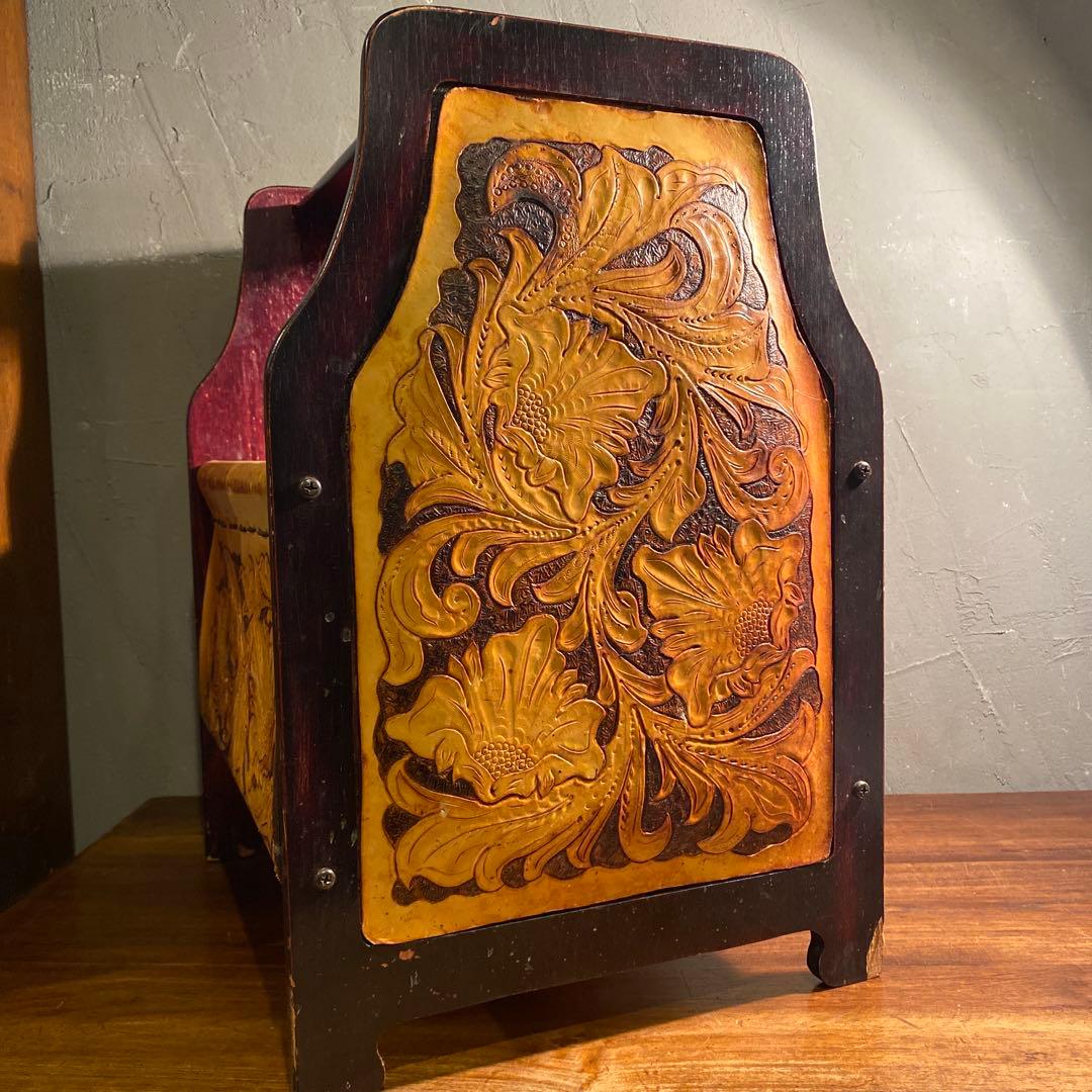 ヴィンテージ 型押し カービングレザー マガジンラック インテリア