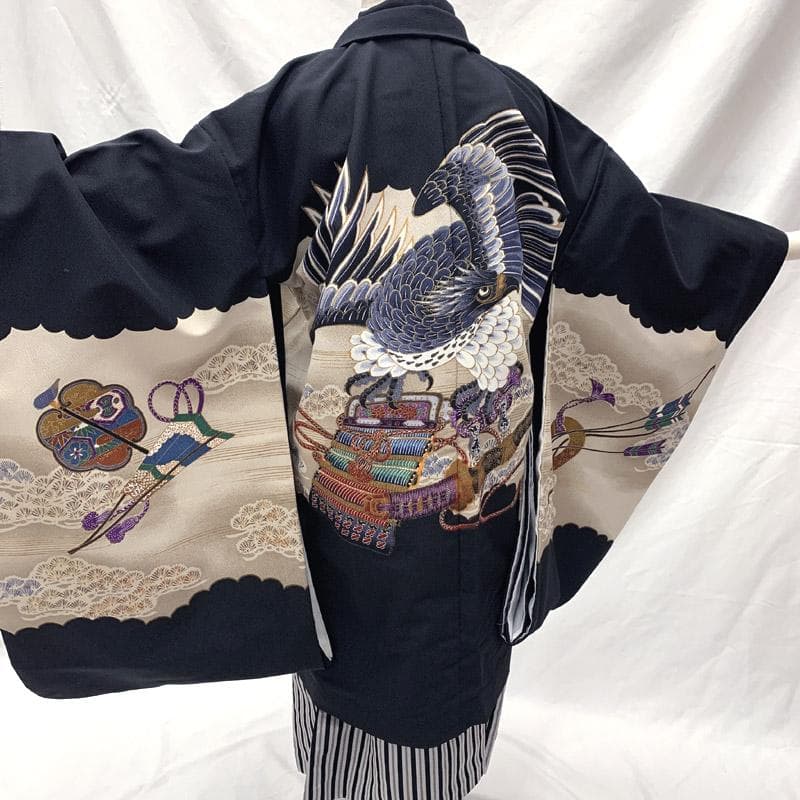 602ab29■七五三 五歳 男児 着物&羽織&袴&角帯 兜 鷹 軍配■美品