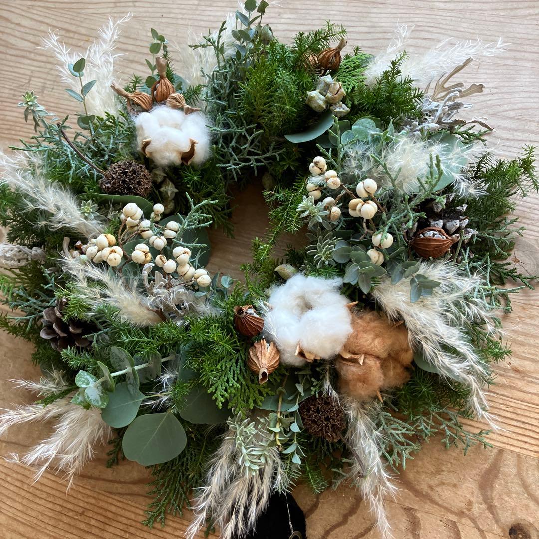 30㎝　雪降る森のクリスマスリース　コットン　フレッシュ針葉樹　ナンキンハゼ
