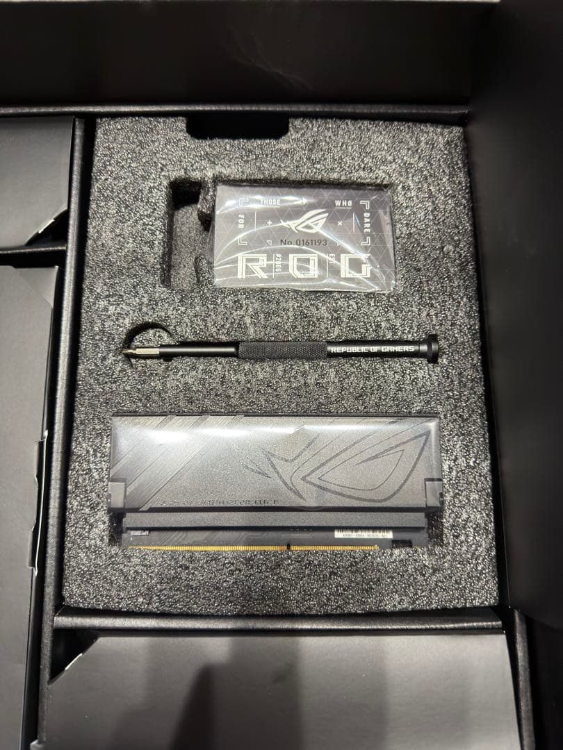 [本体新品] ASUS ROG MAXIMUS Z890 EXTREME