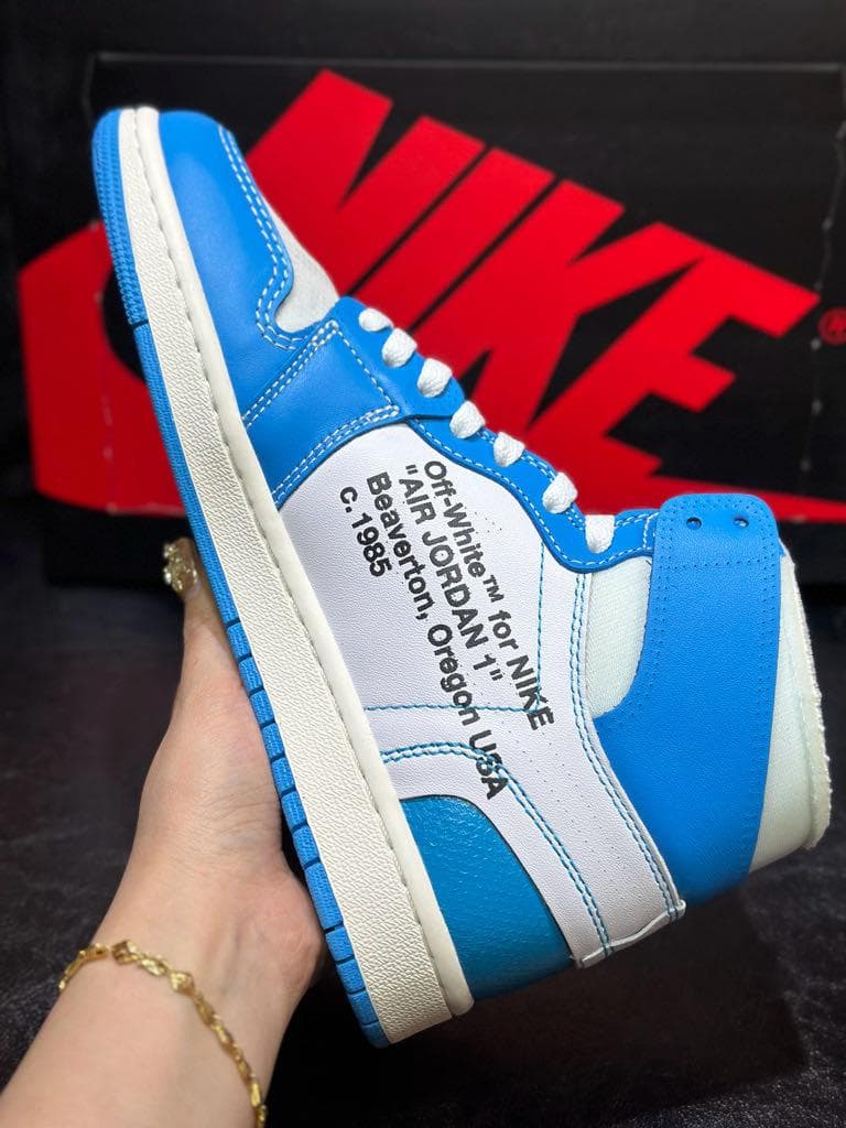 Off-White × Nike Air Jordan 1 High UNC