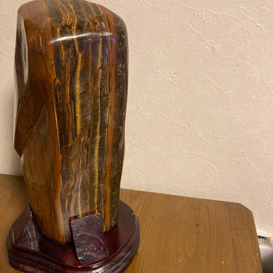 タイガーアイ巨大