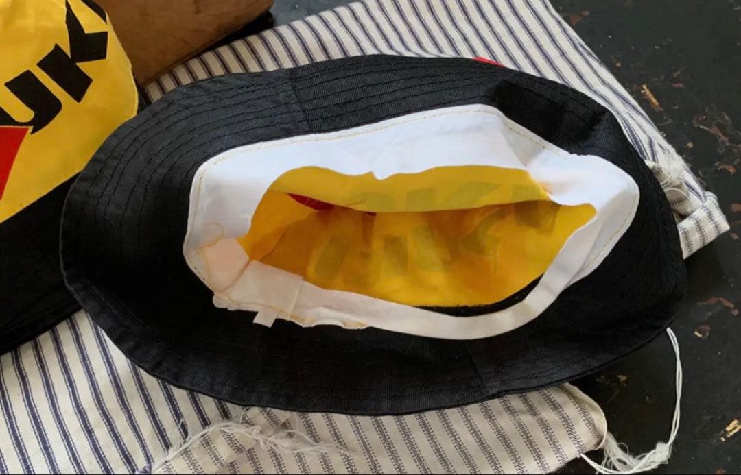 SUZUKI バケットハット 赤・黄・黒