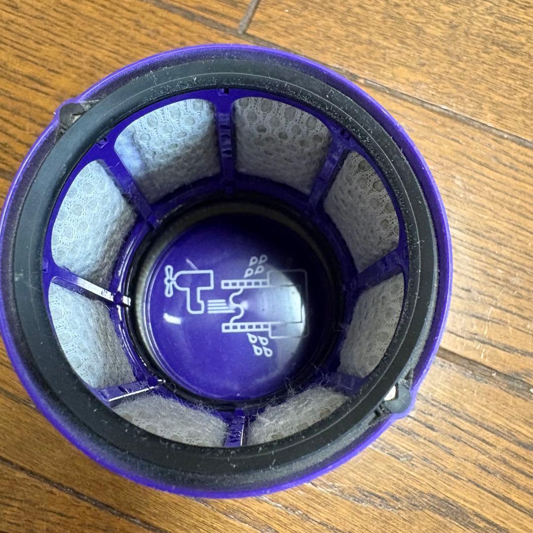 Dyson sv12スティッククリーナー ☆コードレス掃除機☆年末掃除に