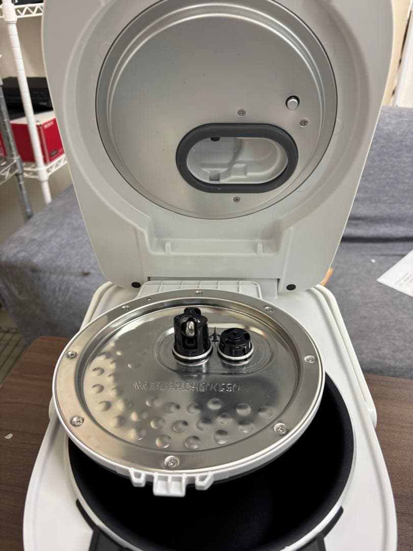 2021年製5.5合アイリスオーヤマ圧力IHジャー炊飯器 RC-PD50-WＴ