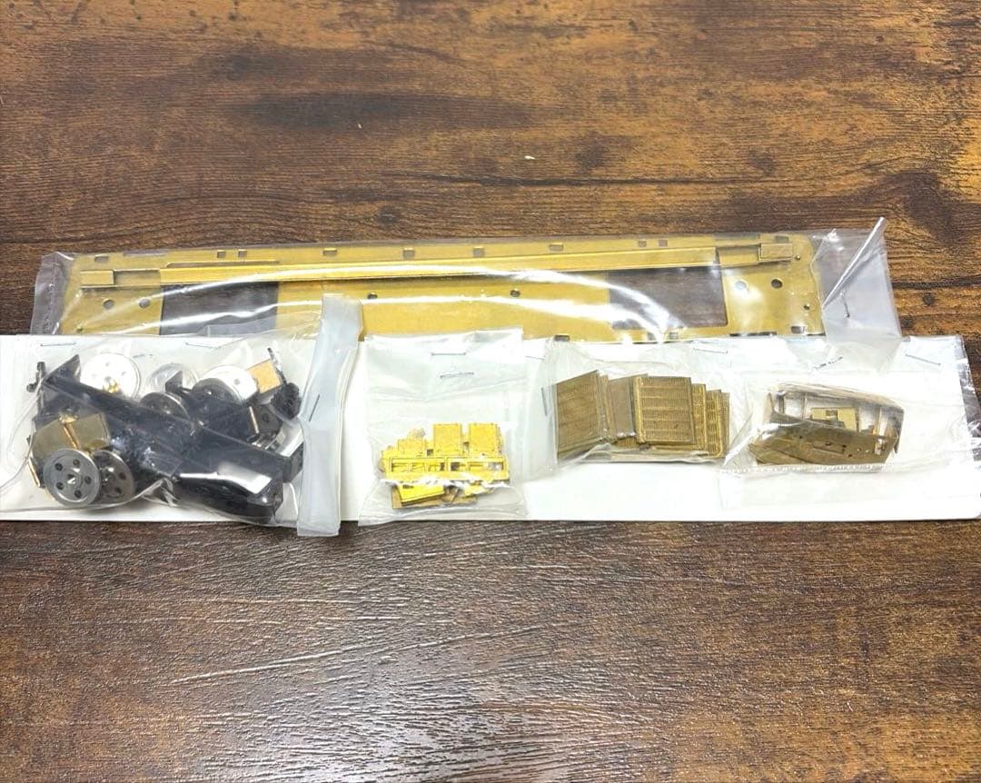 奄美屋／形式EF62二次タイプ 真鍮キット(取説無し)