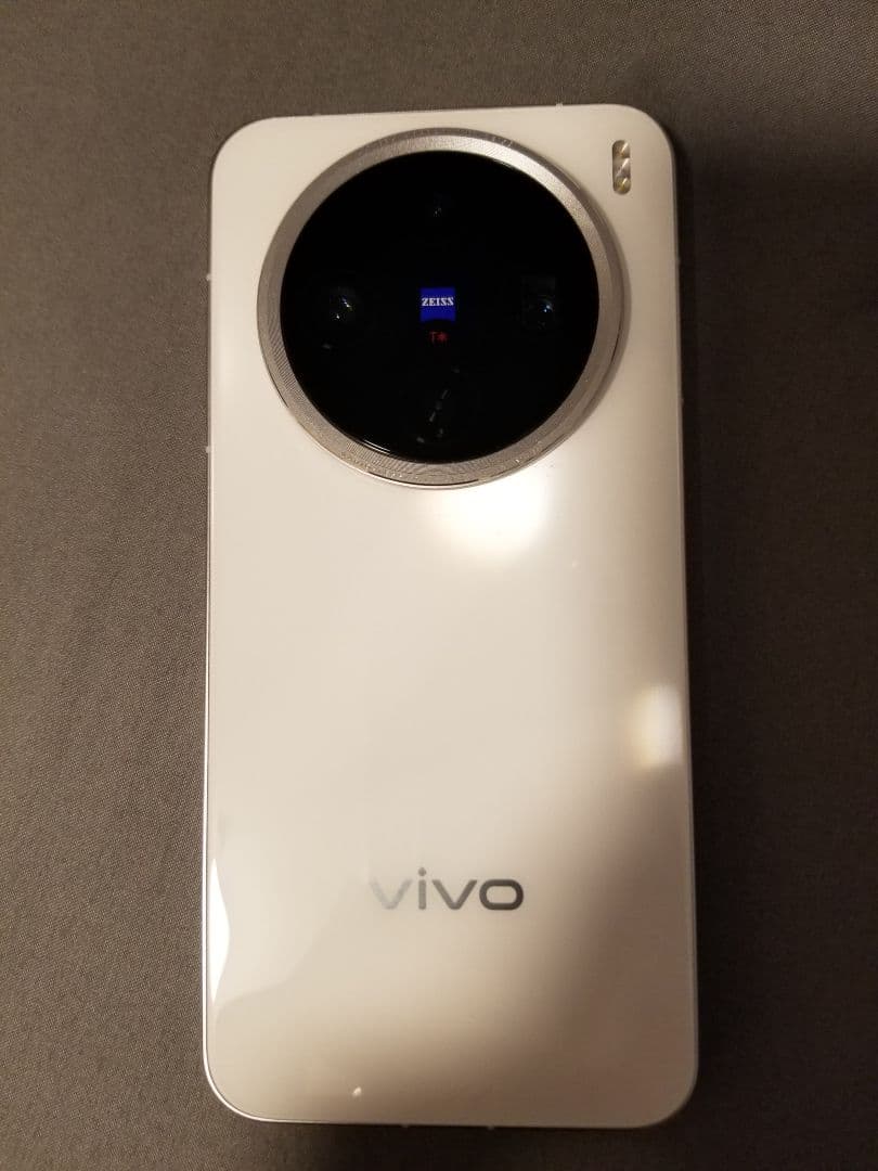 vivo Zeissレンズ搭載スマートフォン Vivo x200 promini