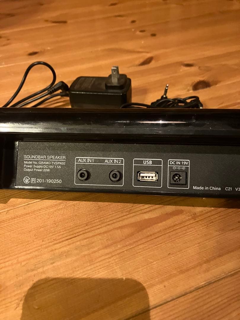 サウンドバー スピーカー AUX USB付き