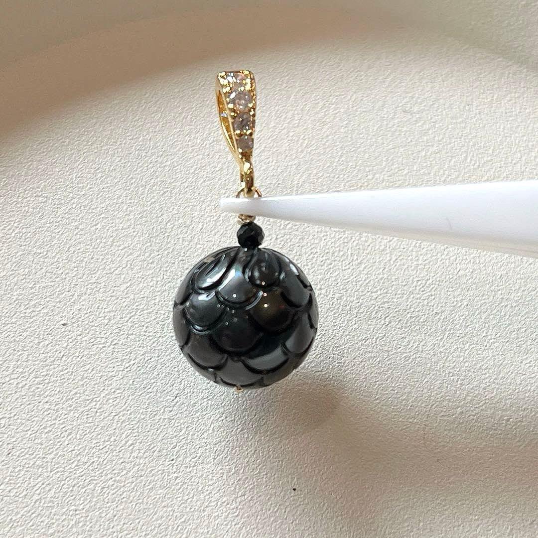 黒蝶真珠プルメリアマーメイドカービング＊ピアスorイヤリング