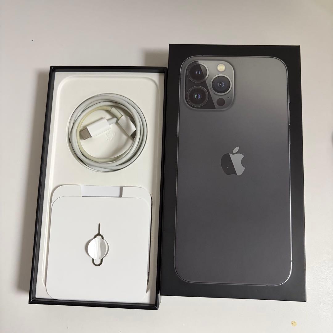 Apple iPhone 13 Promax グラファイト 本体　256gb