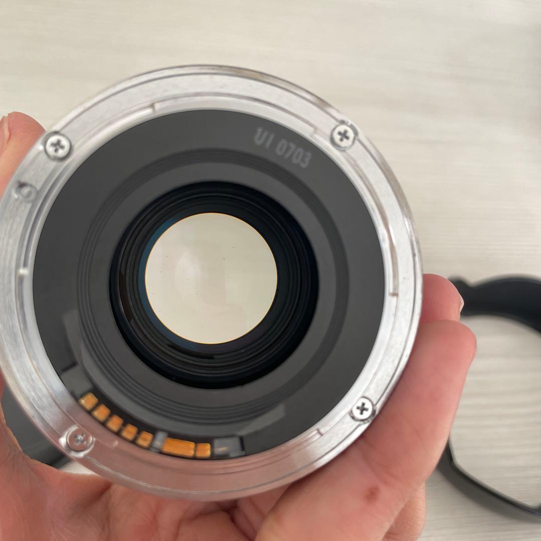 Canon EF 20-35mm 2.8 L 広角　ズームレンズ