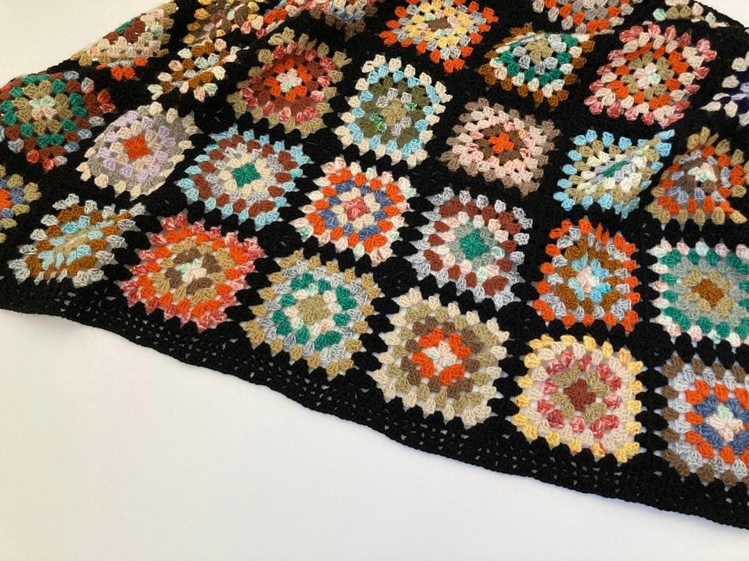 かぎ針編み　グラニースクエア　モチーフ編み　ブランケット　マルチカバー