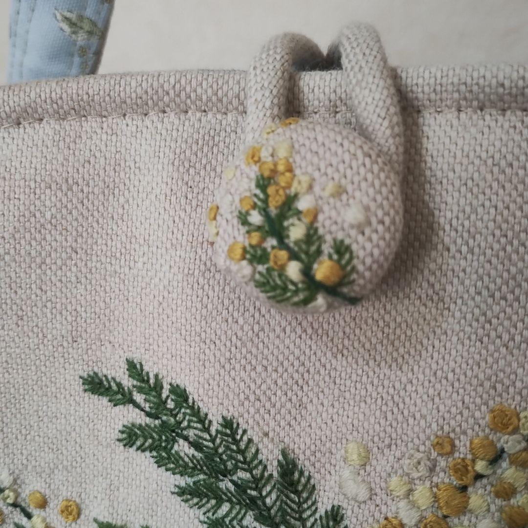 ハンドメイド 刺繍 ミモザのバック