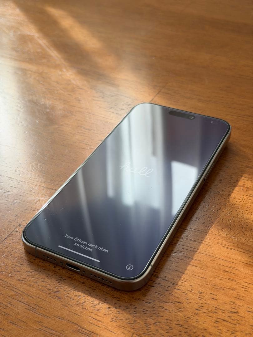 【美品】iPhone 15 Pro Max 256GB ｜SIMフリー