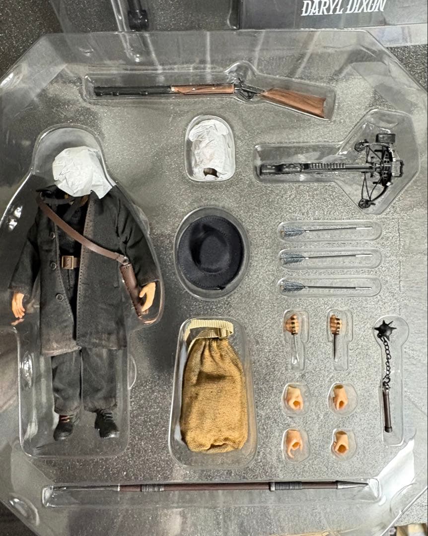 ハイヤトイズ ウォーキング・デッド：ダリル・ディクソン 1/12可動フィギュア