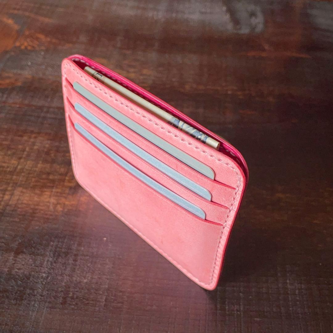 《小銭 ＆ カード》ミニマルレザーウォレット（Fuxia）