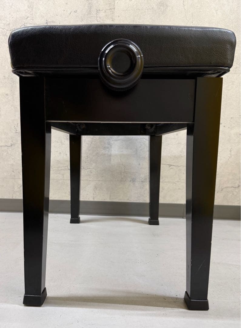 YAMAHAピアノの椅子　ブラック　黒　スツール　高さ調整　ヴィンテージ　ベンチ