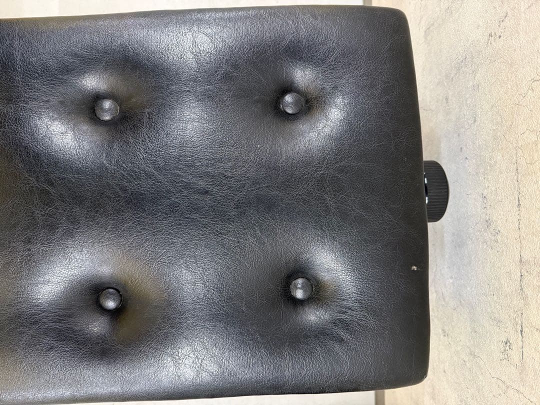 YAMAHAピアノの椅子　ブラック　黒　スツール　高さ調整　ヴィンテージ　ベンチ