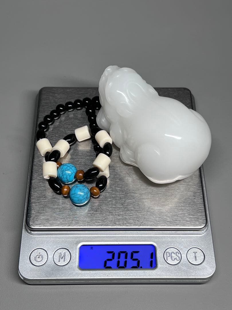 和田玉　聖獣　貔貅　金運財運開運風水　手彫り　天然石　旧家蔵出し　厚重　提げ物