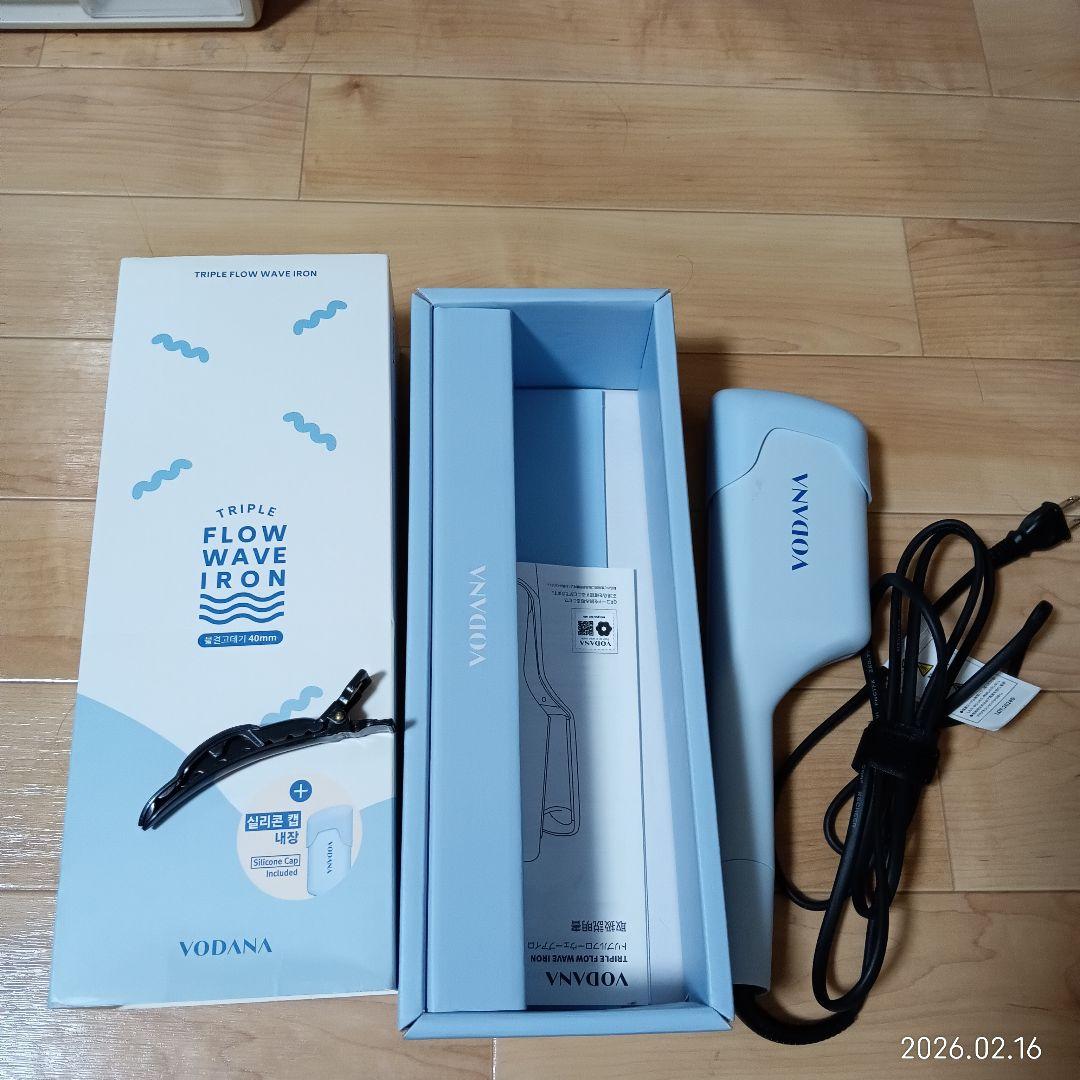 VODANA トリプルフローヘアアイロン クリーミーブルー