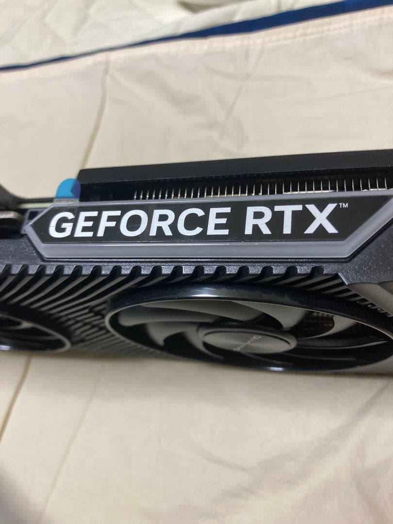動作良好　GeForce RTX 4070 12GB