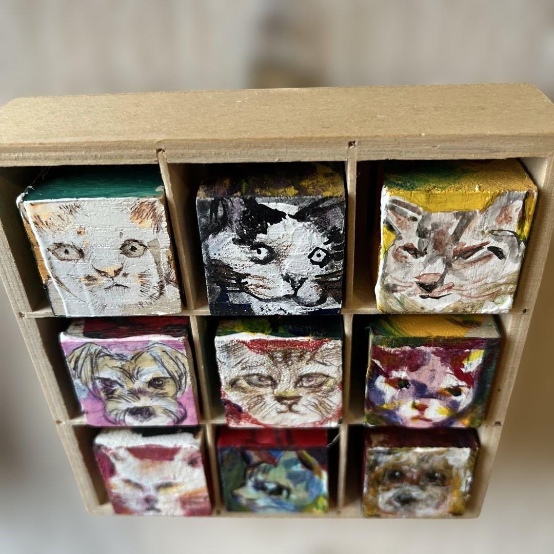 動物の顔の木製アートオブジェ　手描き