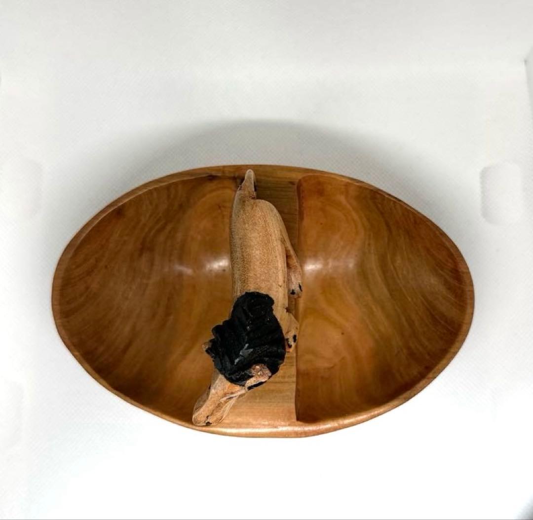 【ケニア製】ハンドメイド 木彫りライオン 小物入れ／トレイ