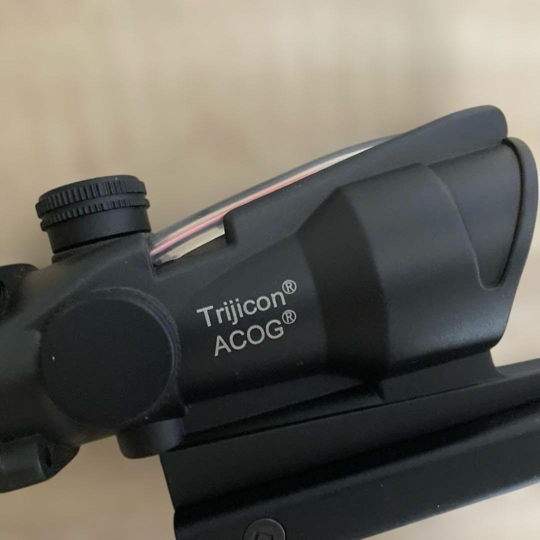 Tryangle トリジコンタイプ　スコープ　レティクル発光 4倍率