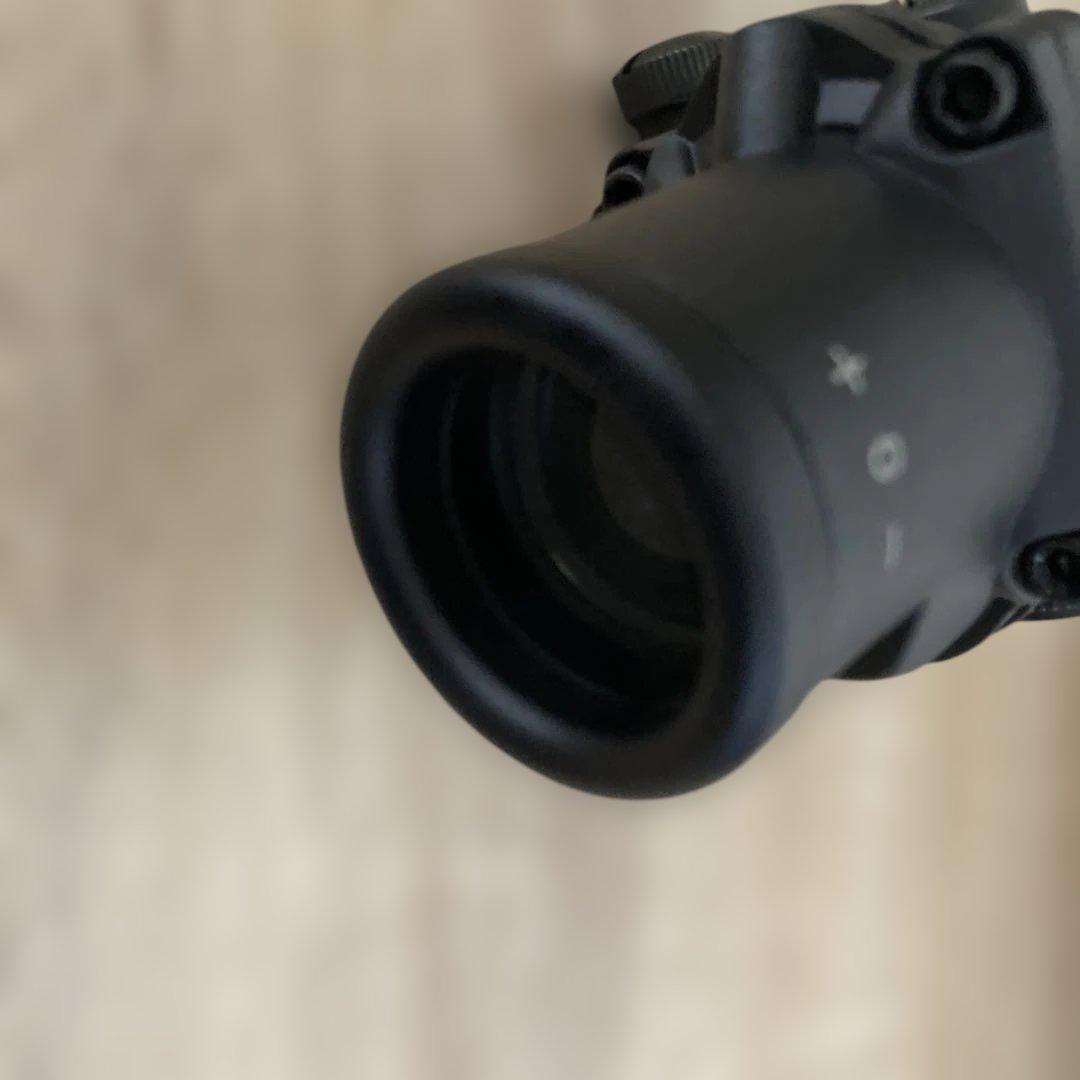 Tryangle トリジコンタイプ　スコープ　レティクル発光 4倍率