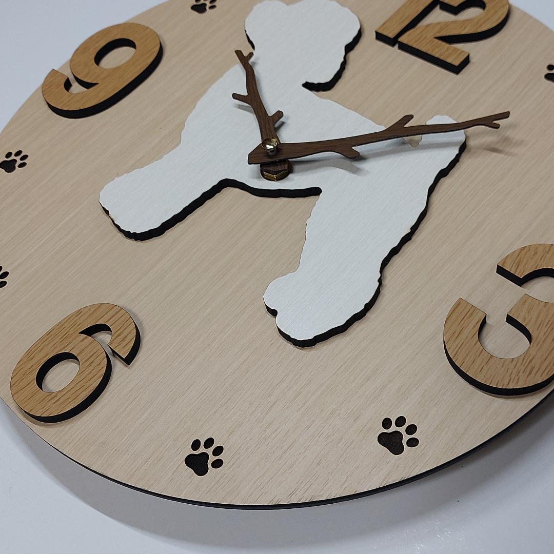 名入れ・文字入れ　3Dワンちゃん　デザイン壁掛け静音時計 トイプードル　クリーム