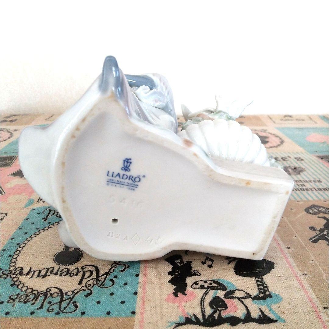 リヤドロ　鳩と遊ぶ少女 　No.5416