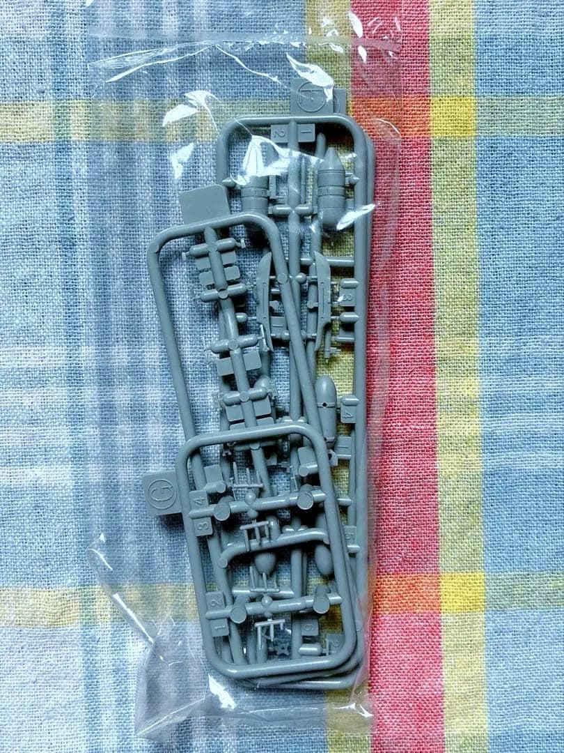 サイバーホビー (ドラゴン) 1/72 F6F-3 ヘルキャット w/デッキ