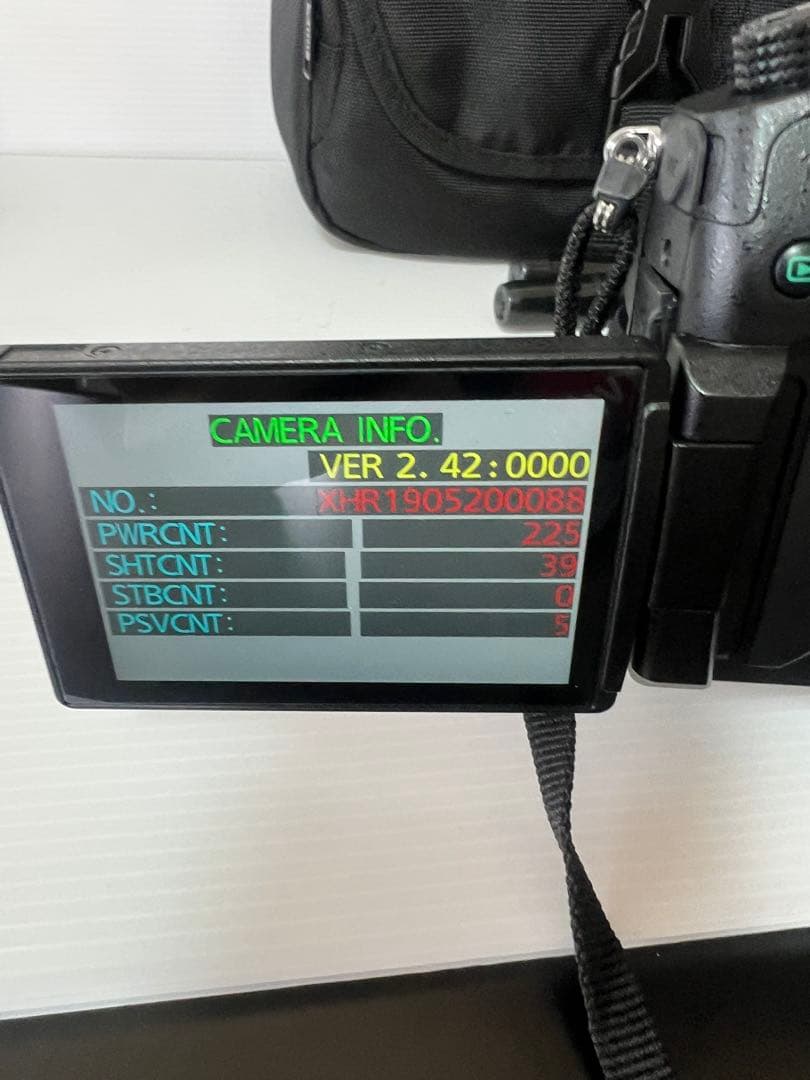 LUMIX GH5 ミラーレスカメラ 本体