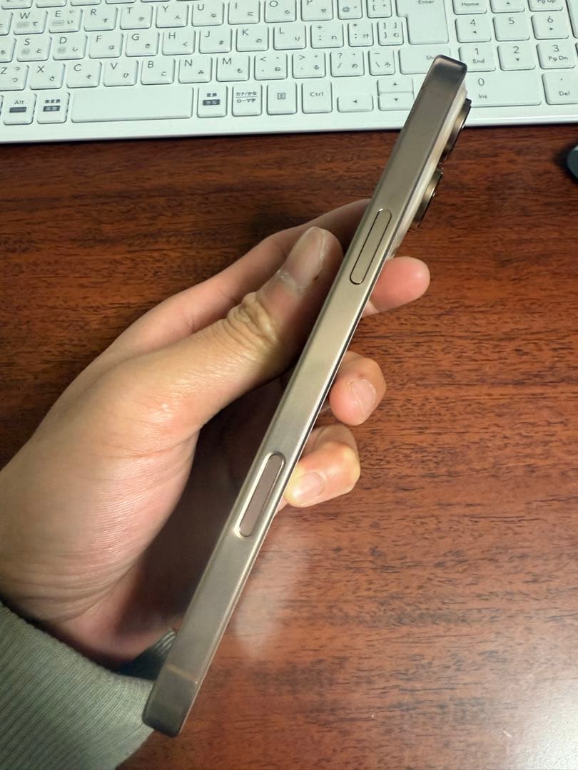 Iphone 16pro max 256GB SIMフリー