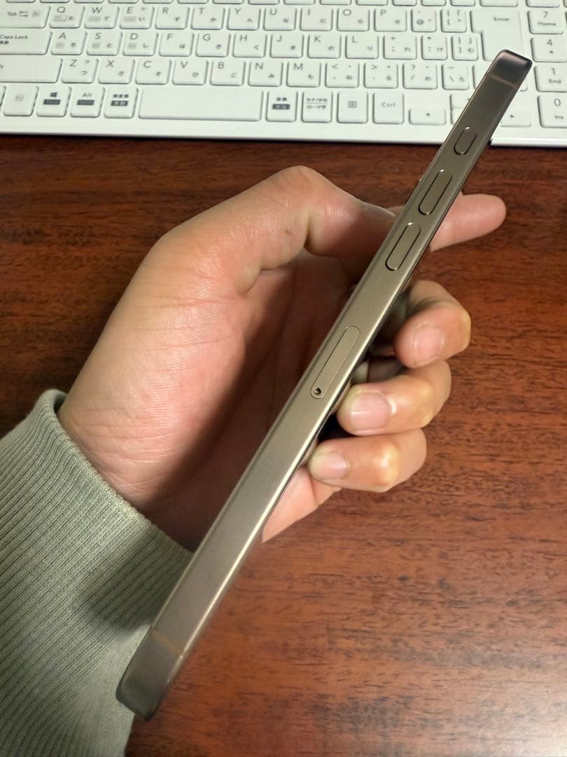 Iphone 16pro max 256GB SIMフリー