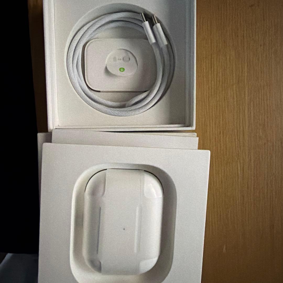 AirPods Pro 第二世代　typeC 傷あり