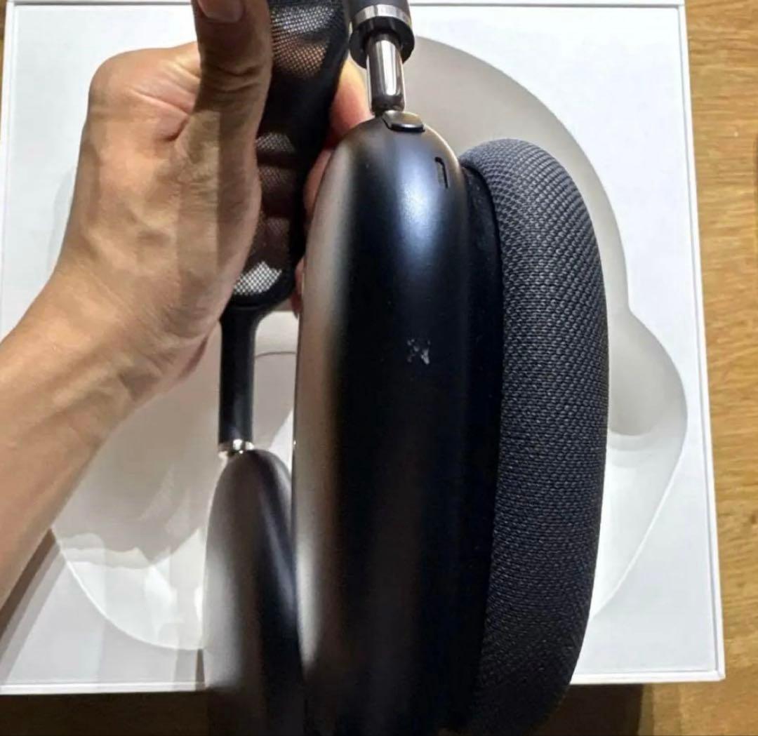 AirPods Max type C 黒(キズあり)