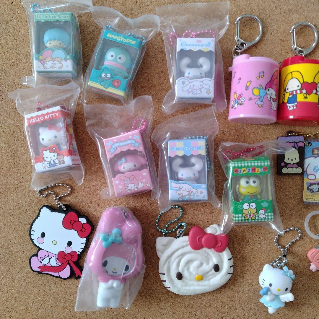 サンリオセット　ケース　キティちゃん　ケロッピ