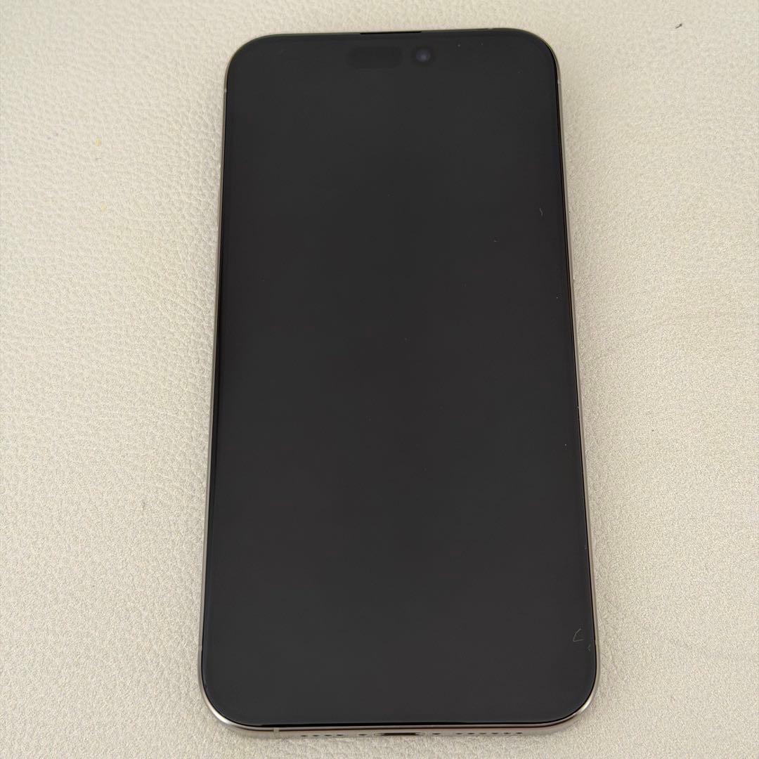 L*a様 iPhone 15 Pro max 256GB ナチュラルチタニウム