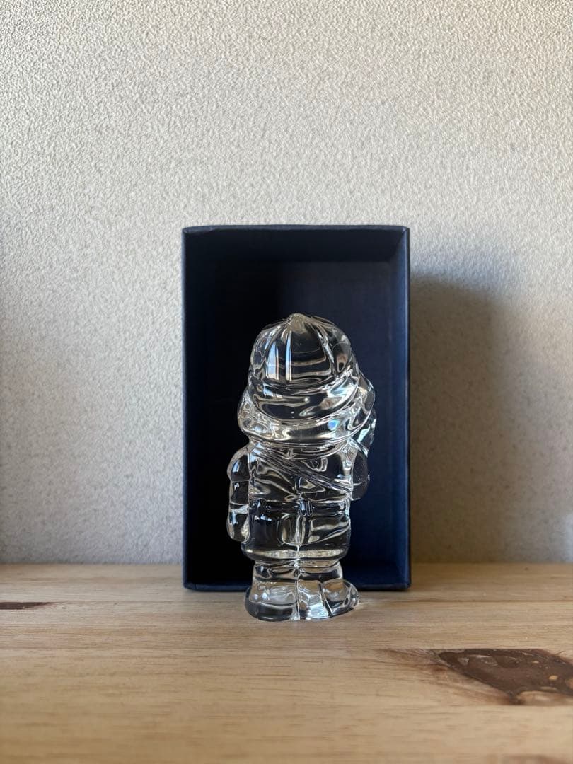 クリスタルひとしくん　専用ボックス付き