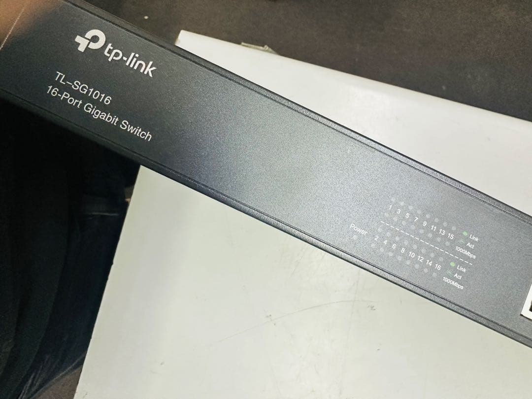 TP-Link Giga対応スイッチングハブ16ポート金属筺体TL-SG1016