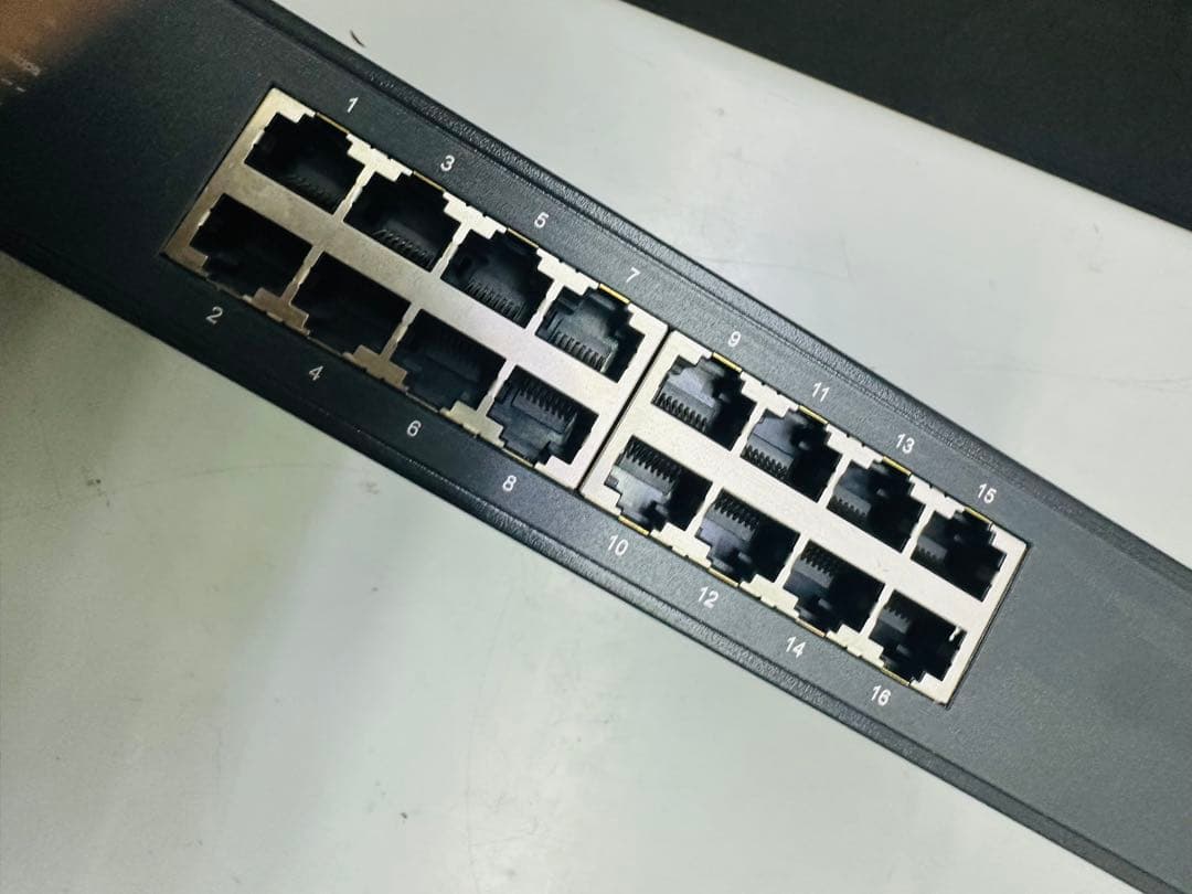 TP-Link Giga対応スイッチングハブ16ポート金属筺体TL-SG1016
