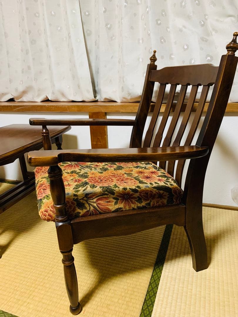 【３月中旬迄】レトロ アンティーク センターテーブルセットの椅子①