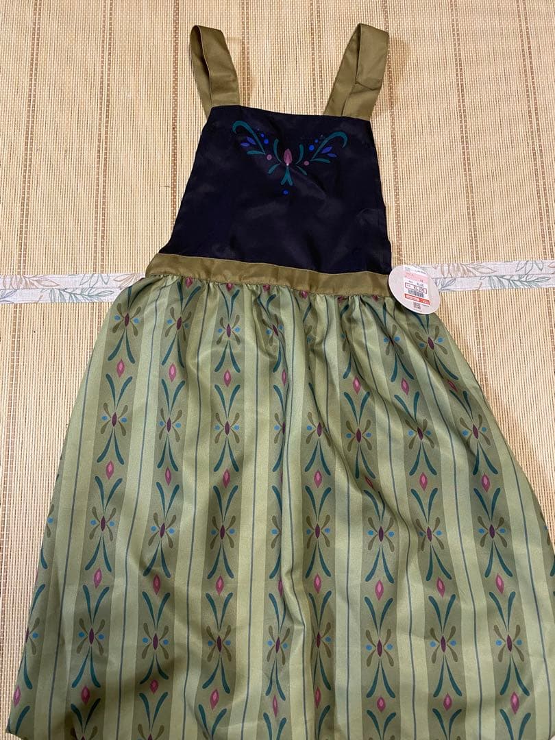 しまむら　ちはるさん　エプロン　ディズニー　Anna & Belle