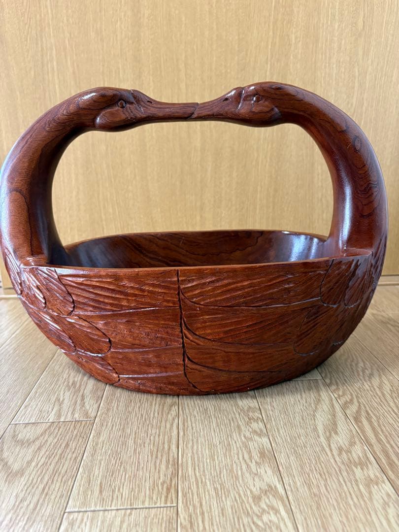 ✩.*˚木製 大きめの白鳥スワンの持ち手付き入れ物✩.*˚
