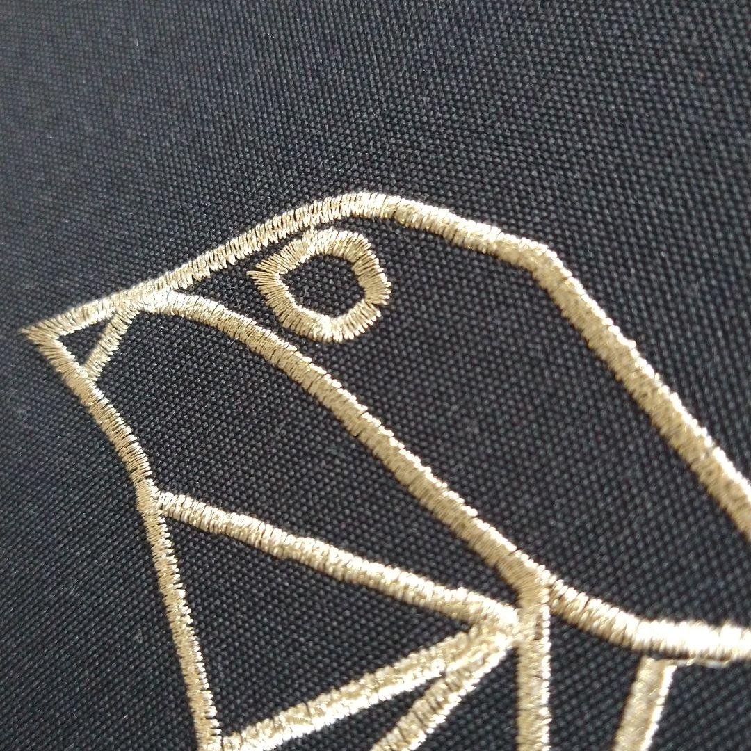 GOLD×BLACK 鳥の刺繍の絵